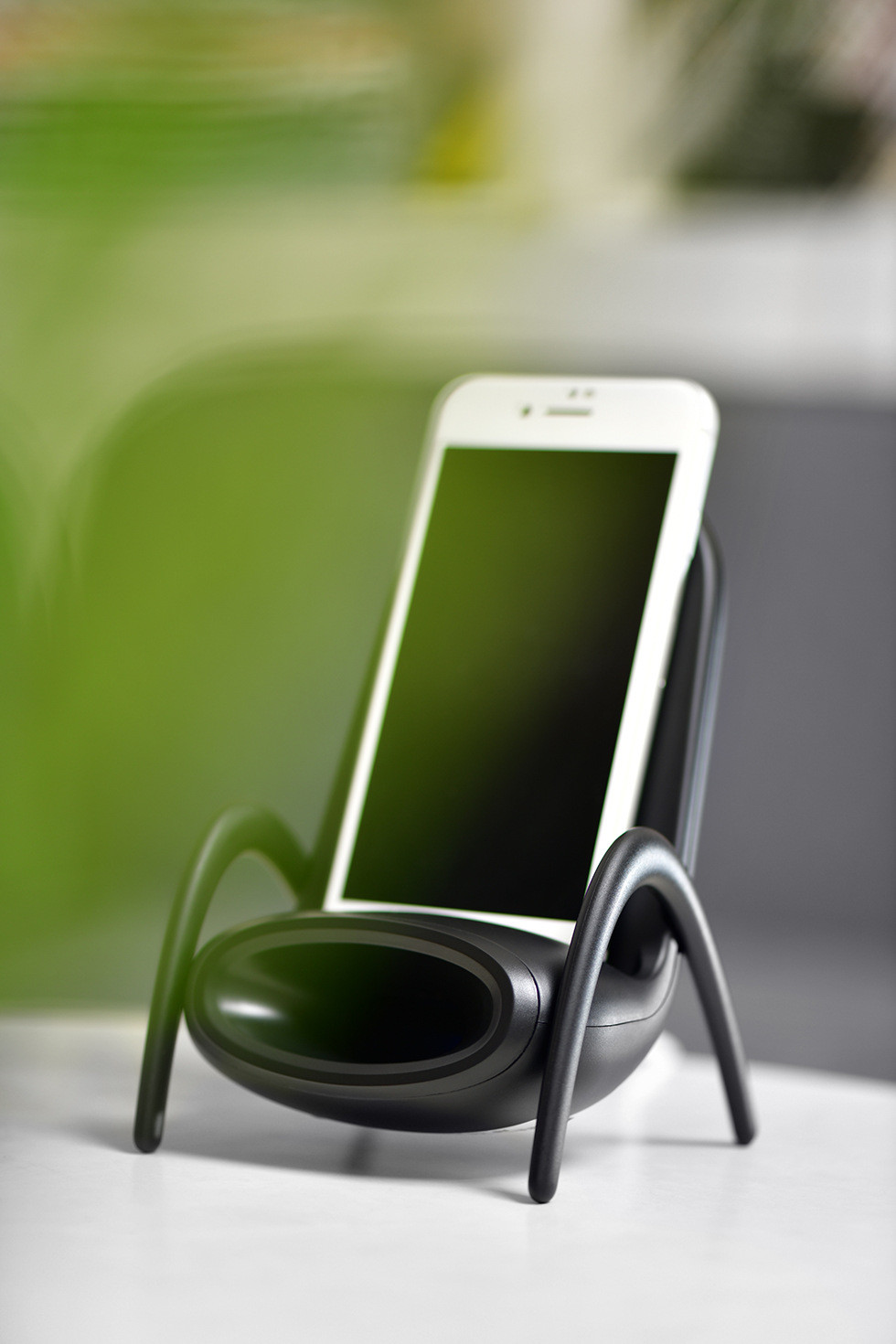 Wireless charger close-up