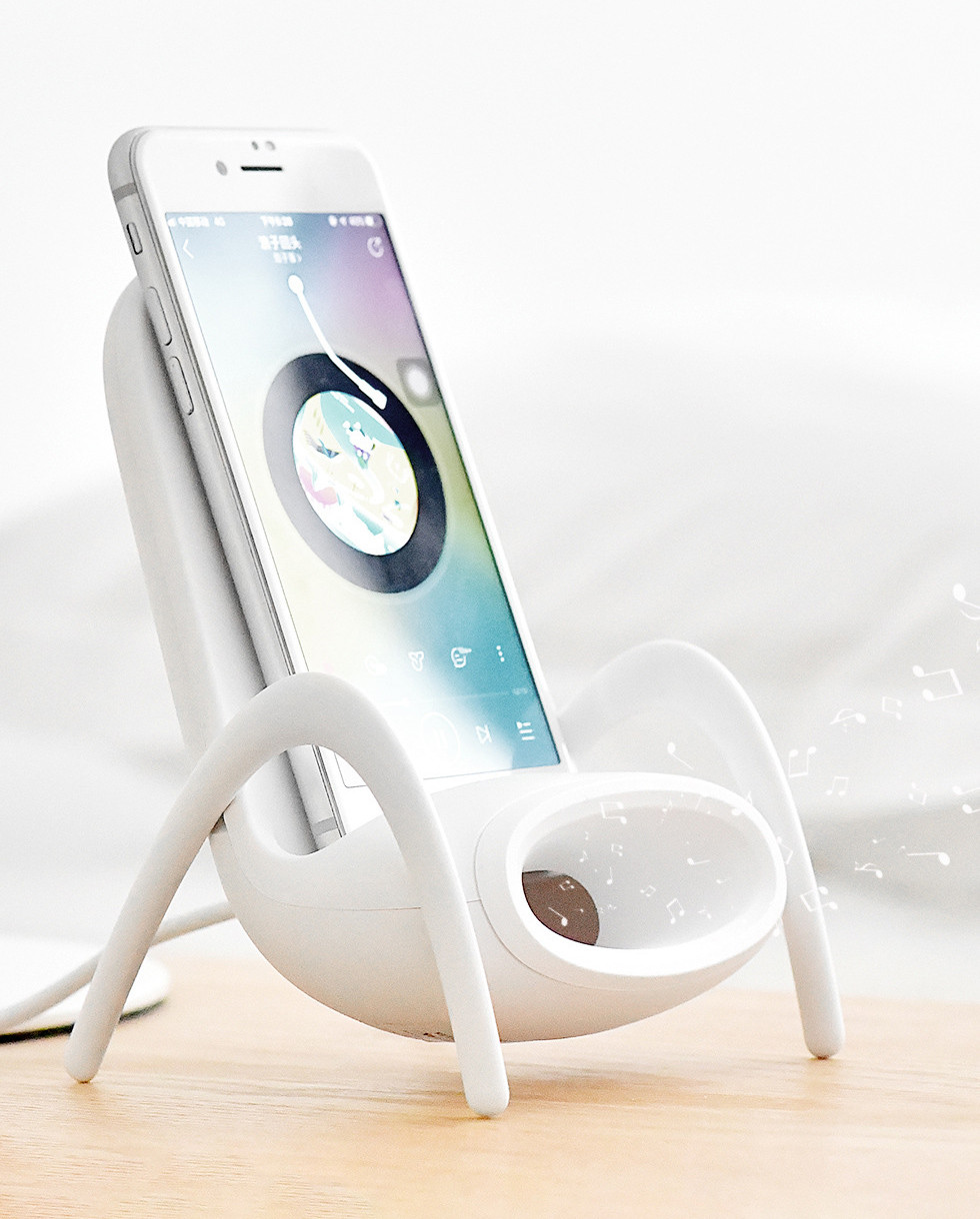 Wireless charging in horizontal position