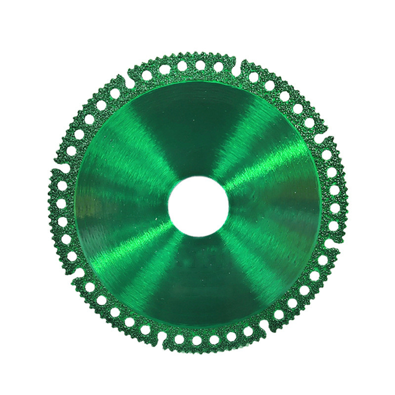 Close-up of the Indestructible Disc blade