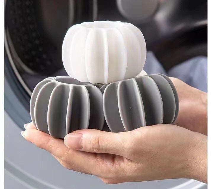 Silicone Magic Laundry Ball Image 2