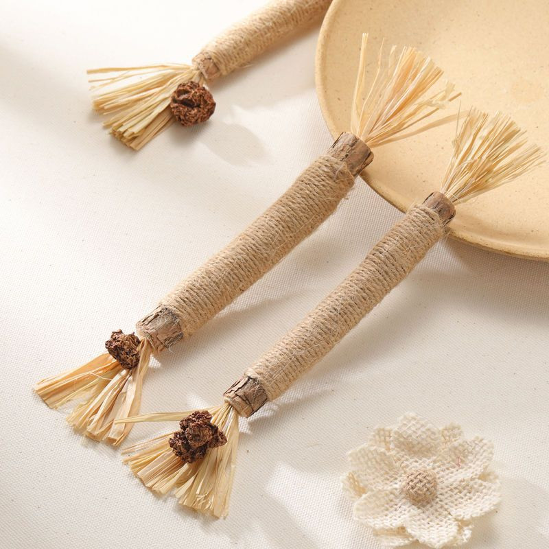 Natural Silvervine Cat Toy Image 4
